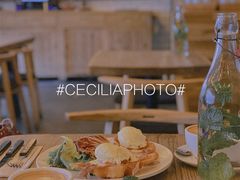 -Common Table · Brunch & Coffee
