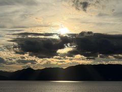 -湖景渔湾