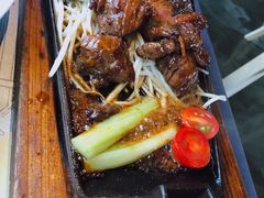 -穹六人间 people 6(岳阳路店)