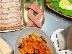 -草家酱蟹炭火烤肉店(珲春南路一店)