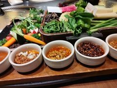 -蘸小院铁锅炖·蘸酱菜·东北菜(怀远门店)