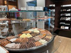 -Laderach 莱德拉(上海环贸iapm店)