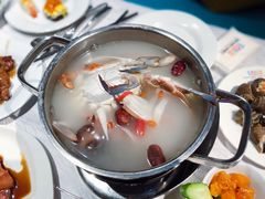 -领鲜活海鲜榴莲自助火锅(东门店)