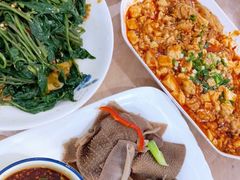 -洪霞餐馆