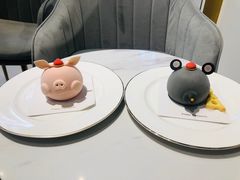 -Fridi Patisserie Cafe