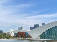 -东方体育中心(地铁站)