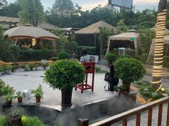 -二荆条·蜀鲜汇城市森林火锅