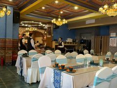 -乡村馕坑肉·烧烤·新疆菜·本地人更爱吃(阿勒泰首店)