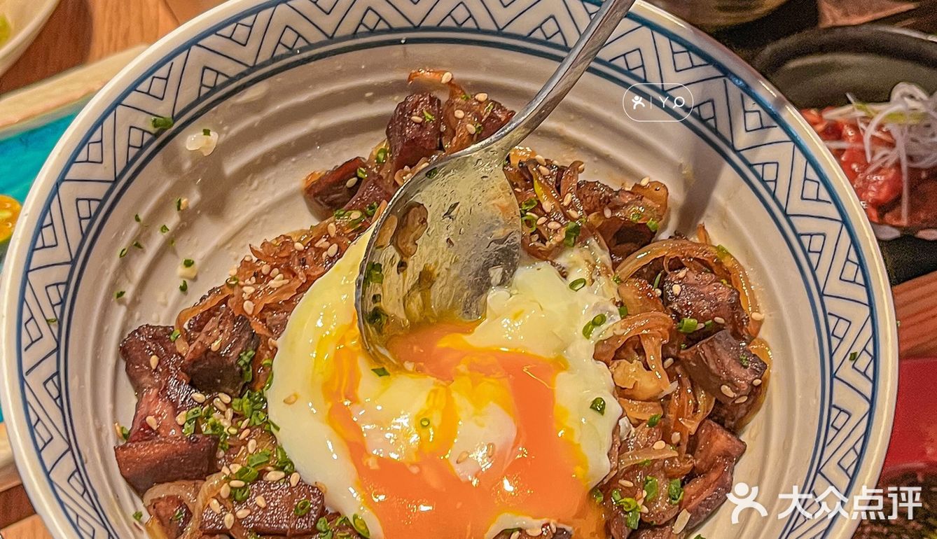 不会只有我爱在烤肉店吃牛肉饭吧⁉️