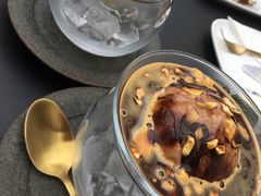 -UNI UNI(环亚凯瑟琳店)