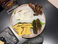 -鲜入唯煮·港式海鲜牛肉火锅(金宝街店)