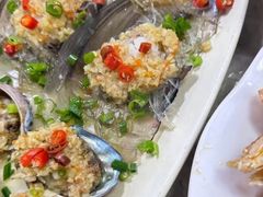 -四川小胡子海鲜(丁村万人海鲜广场店)