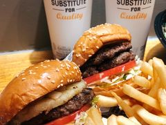 -The Habit Burger Grill 哈比特汉堡(爱琴海店)