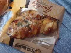 -皇冠幸福里动物奶油生日蛋糕(马祖路店)