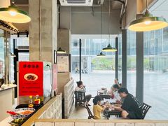 -方铲铲·成都板凳面(滨江银泰店)