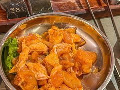 -围炉肉舍•炭烤活鳗•丹东海鲜烤肉(步行街店)