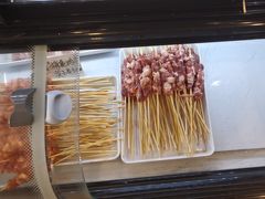 -哈尔滨小酒馆·鲜肉现穿自助烧烤(康新花园店)