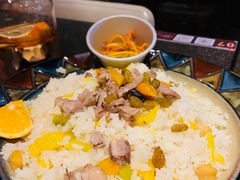 金桃手抓饭-丝路金桃·新疆菜(徐汇店)