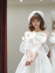 -Lady  Jane高端婚纱礼服馆