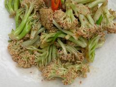 虾酱炒有机花菜-品海楼·大连海胆锅贴馆(东港店)