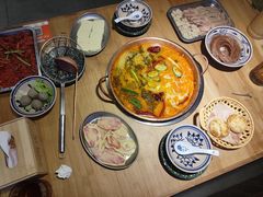 -洱火云南酸菜牛肉火锅(石景山当代商城店)