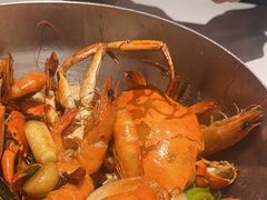 -七欣天香辣蟹火锅(闵行浦江欢乐颂店)