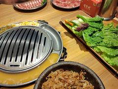 -青瓦炭韩潮烤肉(花园道店)