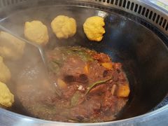-哈尔滨烧烤·山河村铁锅炖(交大店)