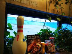 -HIGH FIVE哈福手工汉堡(桂林路店)