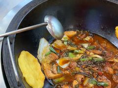 -鲁员外地锅鸡地锅鱼(古墩路店)