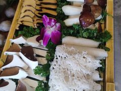 -慢丽江·云南野生菌土鸡锅(付家庄店)