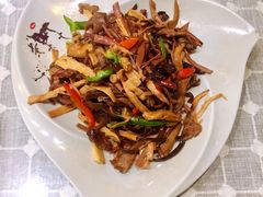 -小厨子私房菜·云南美食店