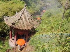 -雪山彩虹谷景区