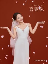 -雪中彩影婚纱摄影·微光艺术中心