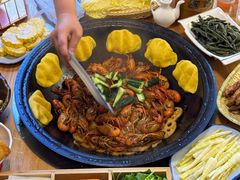 -晨皓祥人民公社铁锅炖菜(西华苑店)