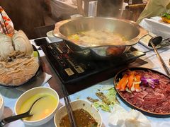 -鲜入围煮花胶鸡海鲜火锅