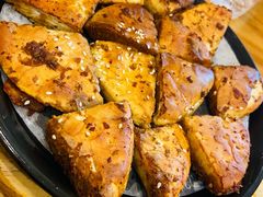 料理烤特色火烧-老东镇啤酒屋海鲜加工·蒸汽海鲜·海鲜烧烤(台东店)