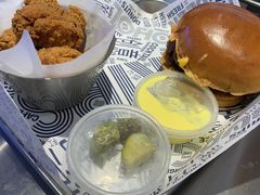 -TRIPS BURGER(大钟寺店)