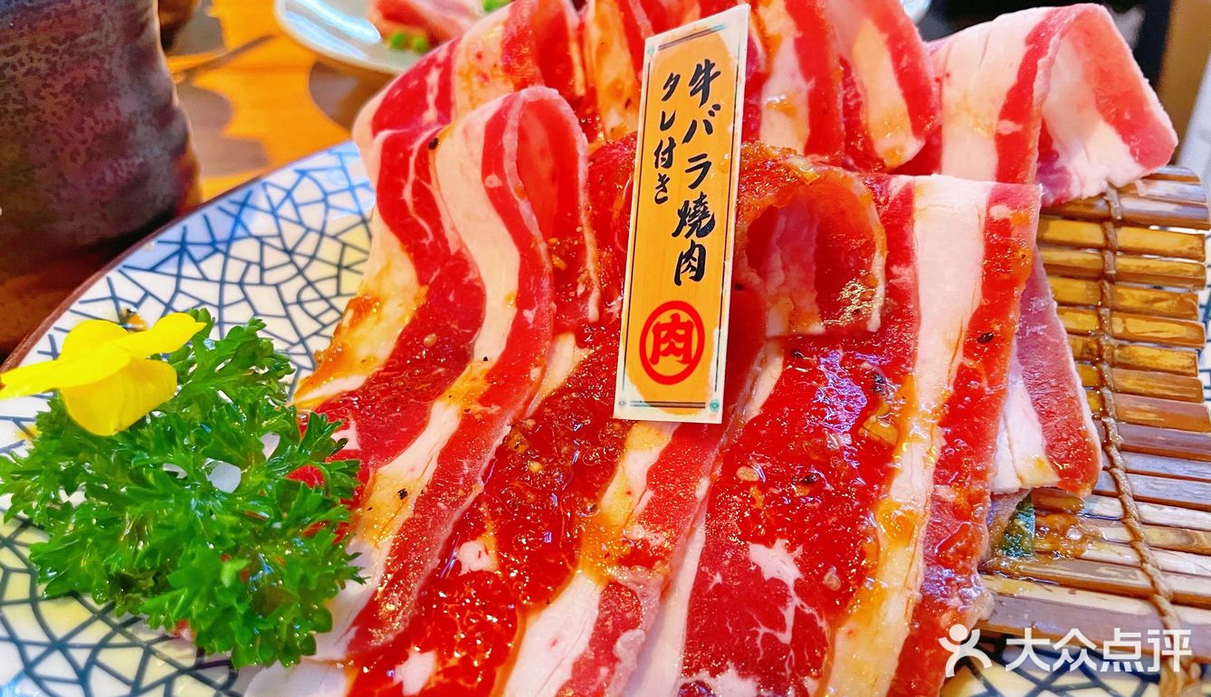 大口吃肉 打卡酒仙桥排行第一的日式烤肉