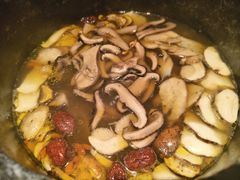 -蘑界·野生菌火锅(深业上城店)