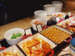 -大中华希尔顿酒店-念自助餐·嗨啤·小龙虾