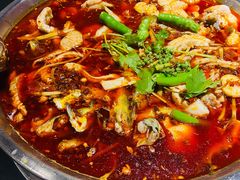 三角峰-小饕荟雅安贡椒鱼鲜馆(广福桥店)