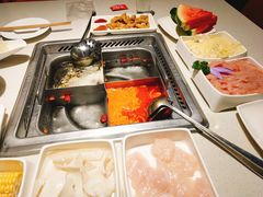 四宫格锅底-海底捞火锅(亲子主题北金鹰店)