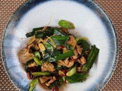 小炒藏香猪-丽江悦榕庄酒店-明月·雪山庭院餐厅