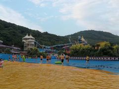 -平湖九龙山乐满地水上乐园