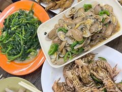 椒盐濑尿虾-贞姨美食·老字号海鲜大排档
