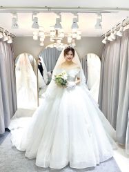 -衣贝姿婚纱礼服馆