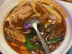 -霄汉牛三鲜湖北砂锅菜(万松园2店)