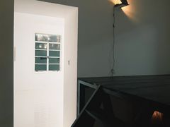 -胶囊画廊