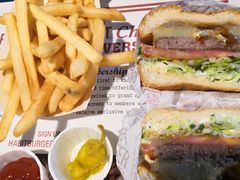 -The Habit Burger Grill 哈比特汉堡(复兴soho店)
